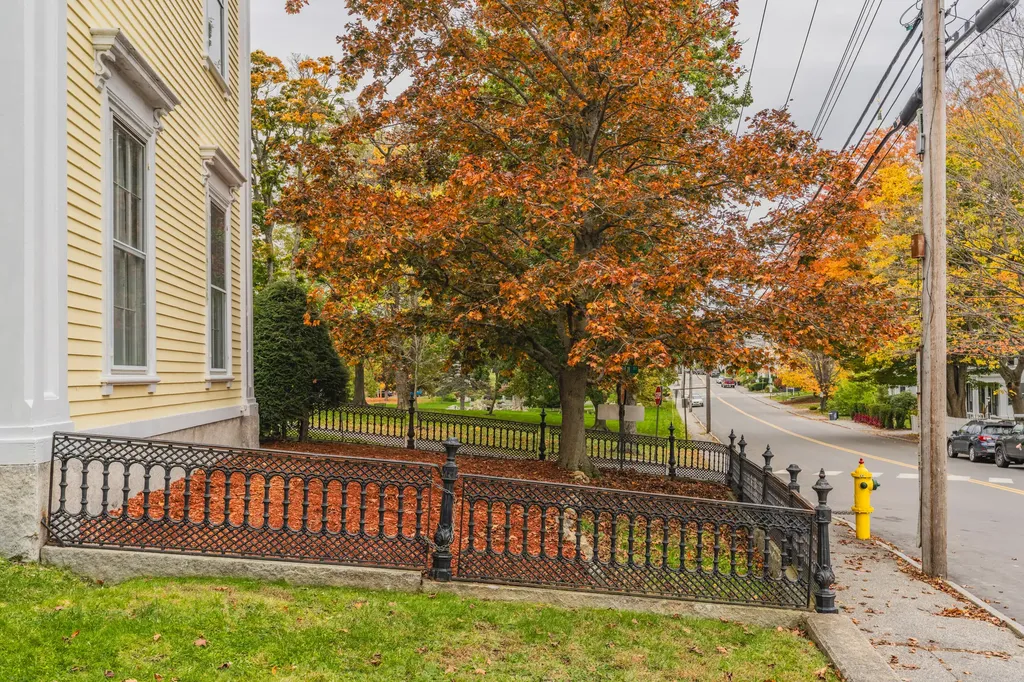 21 Linden Street Bath ME 04530