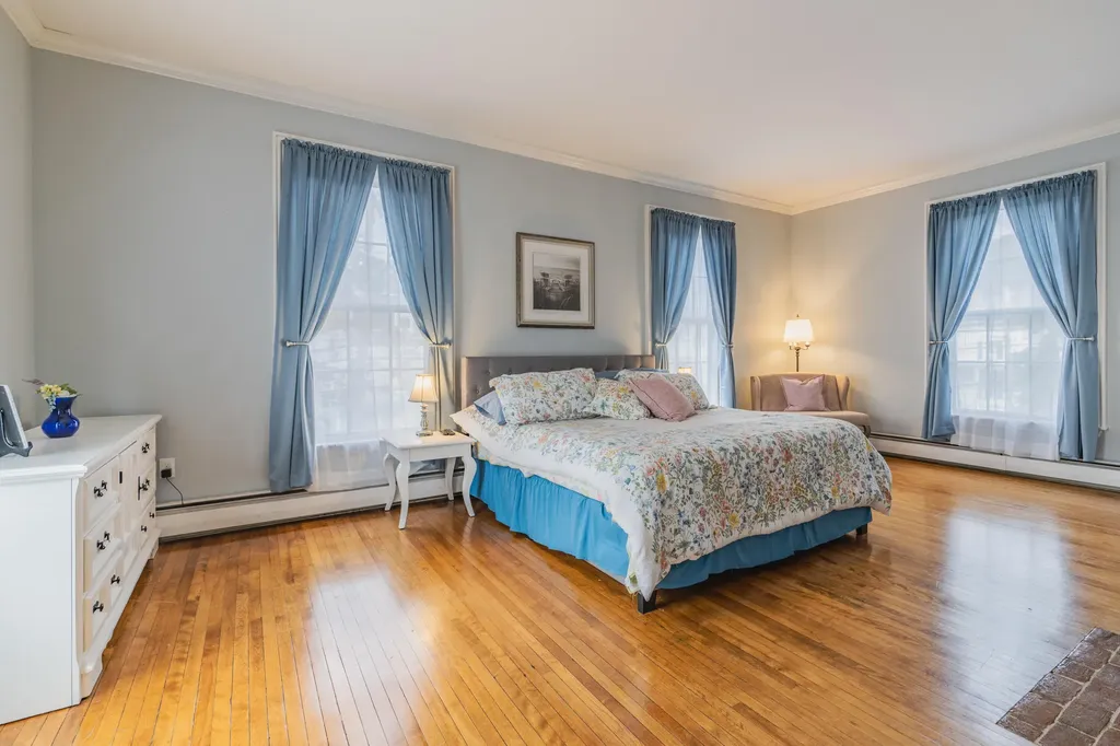 21 Linden Street Bath ME 04530