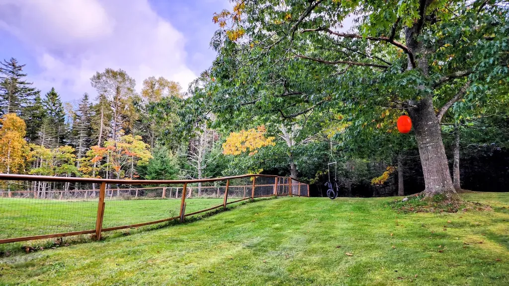 663 Reach Road Deer Isle ME 04627