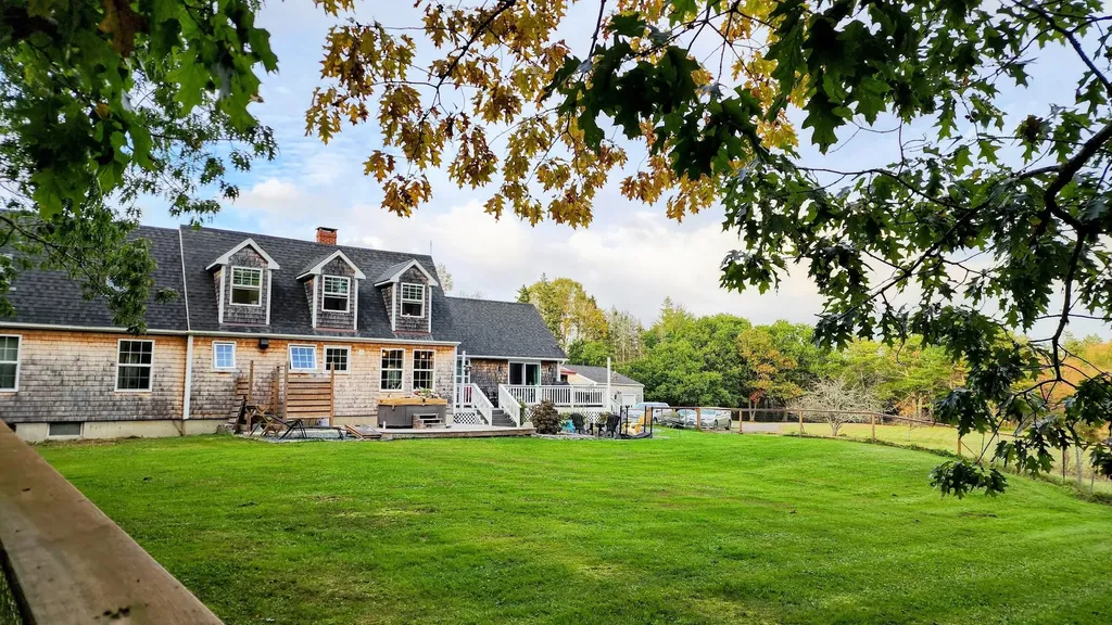663 Reach Road Deer Isle ME 04627