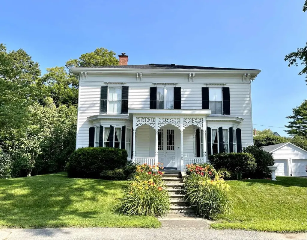 33 Hyler Street Thomaston ME 04861