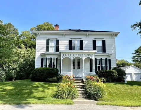33 Hyler Street Thomaston ME 04861