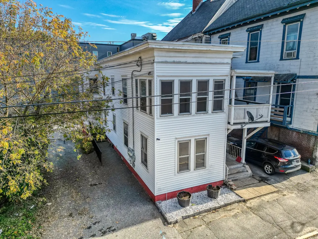 174 Bates Street Lewiston ME 04240