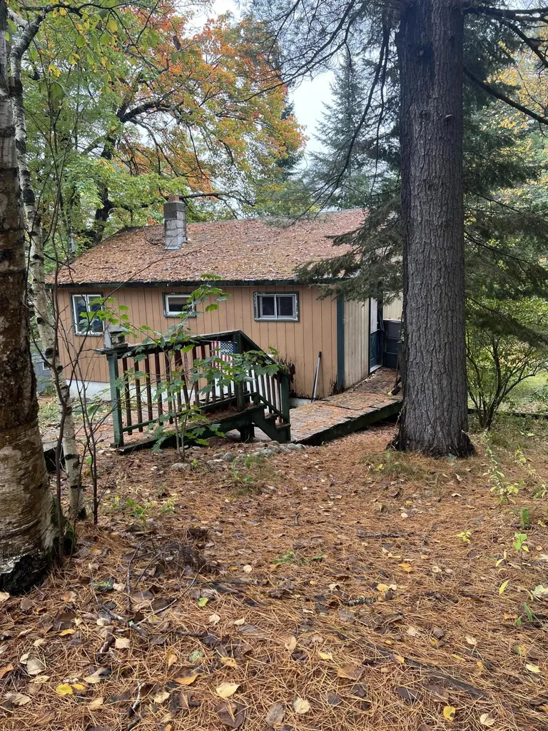 54 Boulder Road Raymond ME 04071