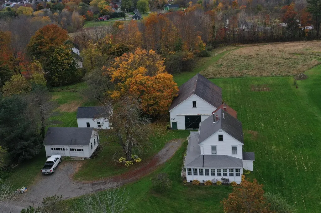 18 Metcalf Road Winthrop ME 04364