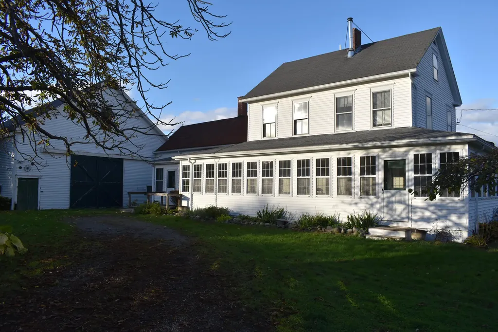 18 Metcalf Road Winthrop ME 04364