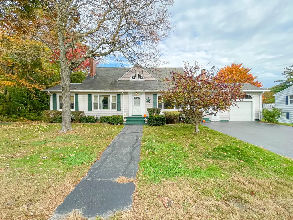 51 Bradley Street Saco ME 04072