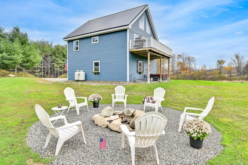 69 Rome Road Mercer ME 04957
