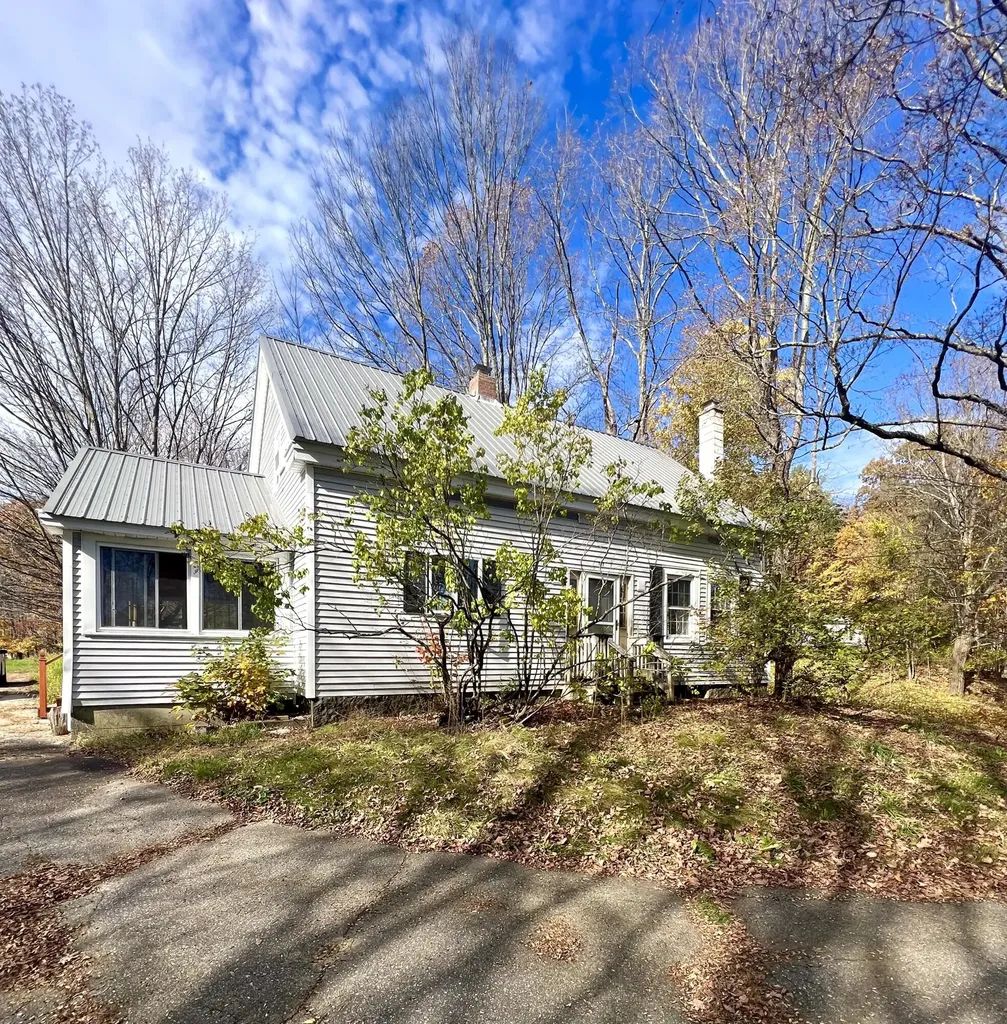 272 Mountain Road Alfred ME 04002