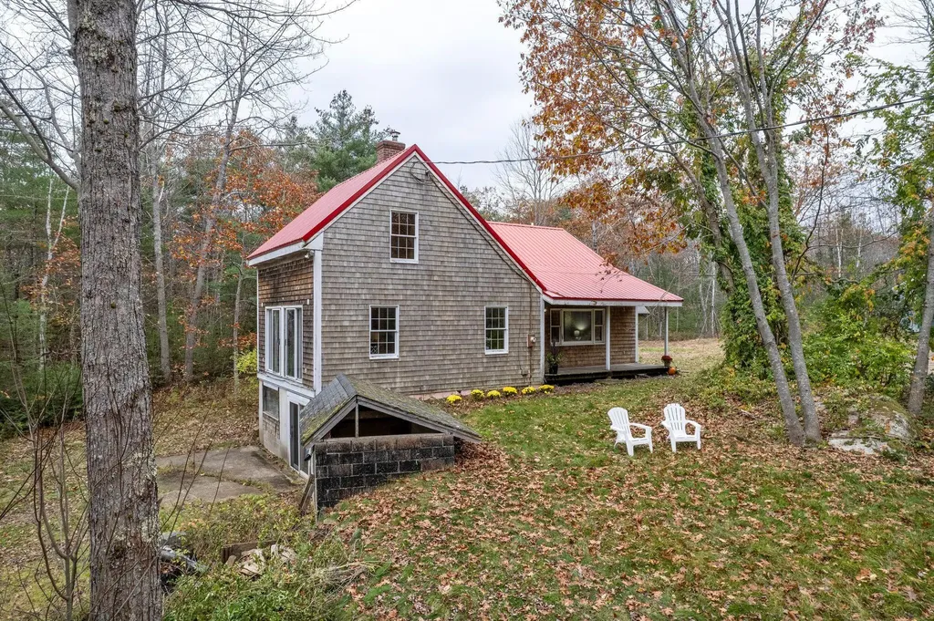 176 Beachwood Avenue Kennebunkport ME 04046