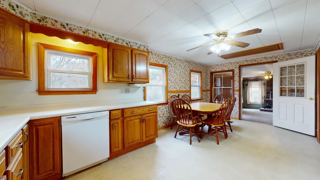 9 Brown Road Poland ME 04274