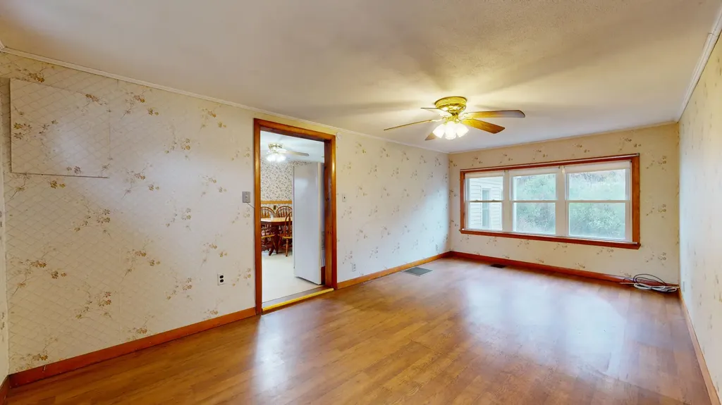 9 Brown Road Poland ME 04274