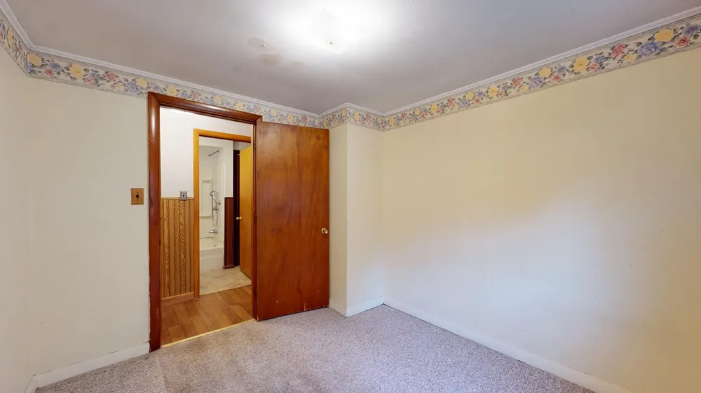 9 Brown Road Poland ME 04274