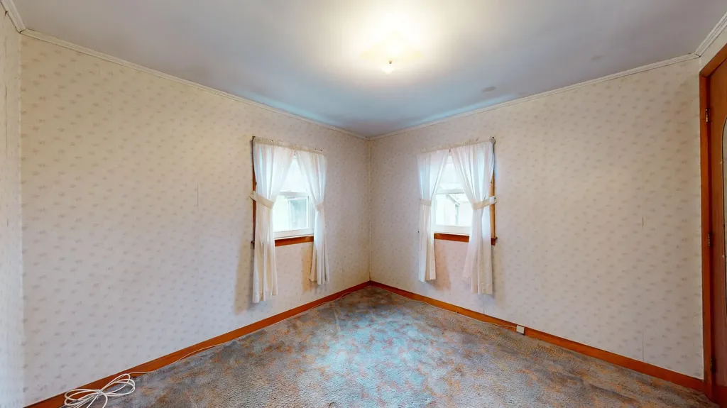 9 Brown Road Poland ME 04274