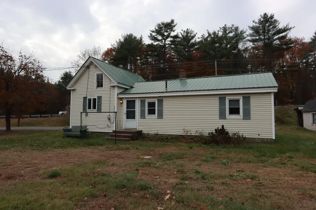 9 Brown Road Poland ME 04274
