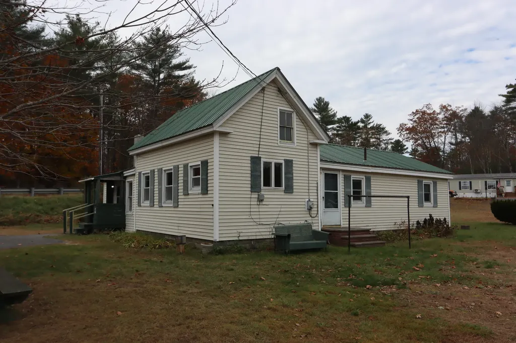 9 Brown Road Poland ME 04274