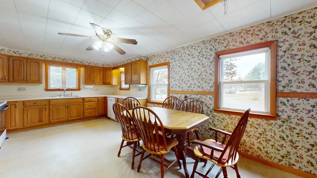 9 Brown Road Poland ME 04274