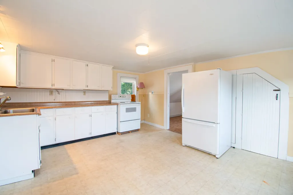 26 Upland Road Lisbon ME 04250