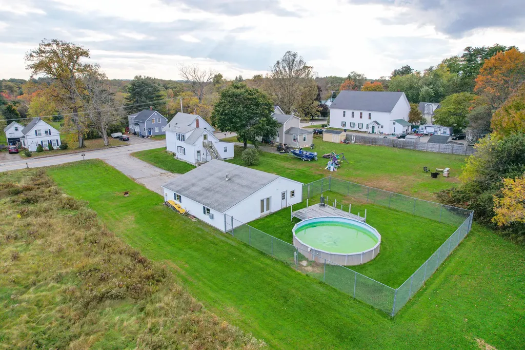 26 Upland Road Lisbon ME 04250