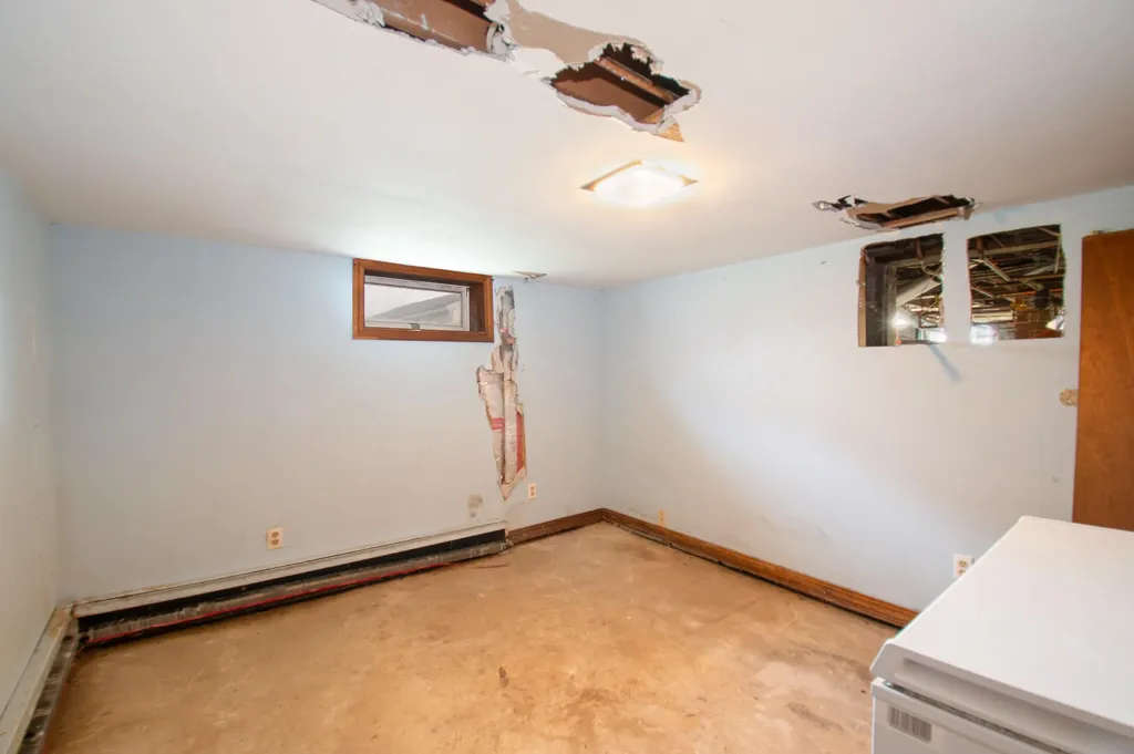 26 Upland Road Lisbon ME 04250