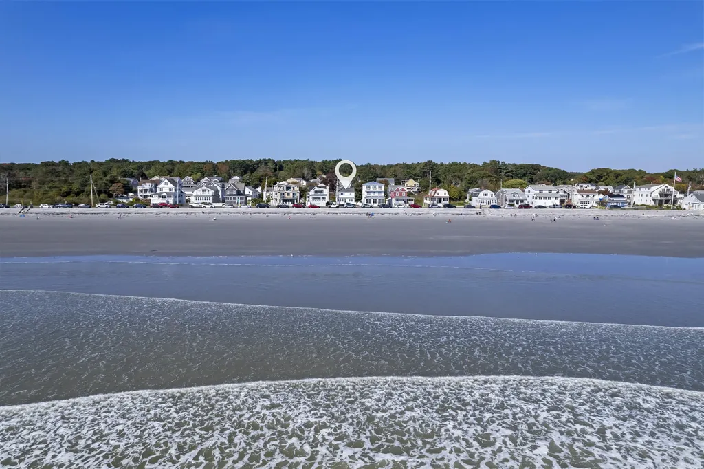 197 Long Beach Avenue York ME 03909