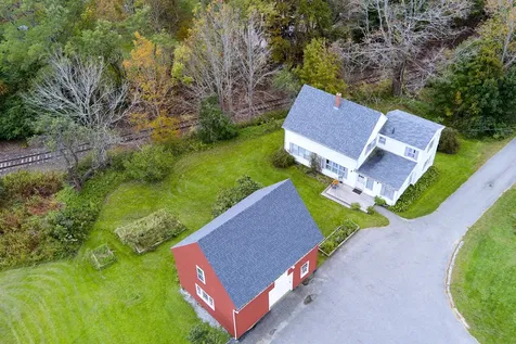 11 Wadsworth Court Thomaston ME 04861