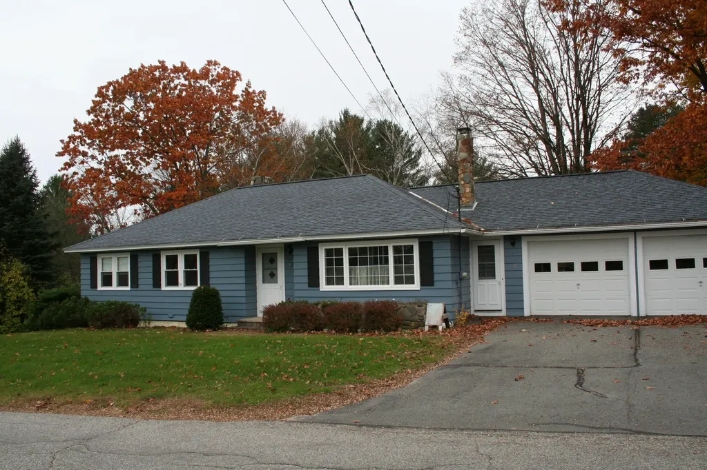 32 Sunset Avenue Wilton ME 04294
