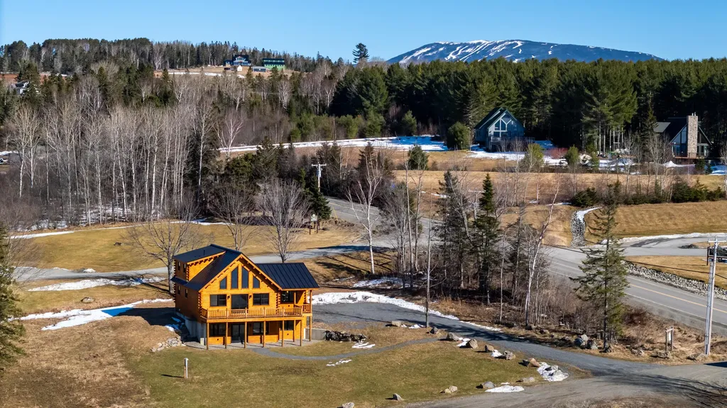4 Eva D Lane Rangeley ME 04970