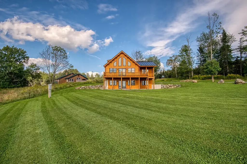 4 Eva D Lane Rangeley ME 04970