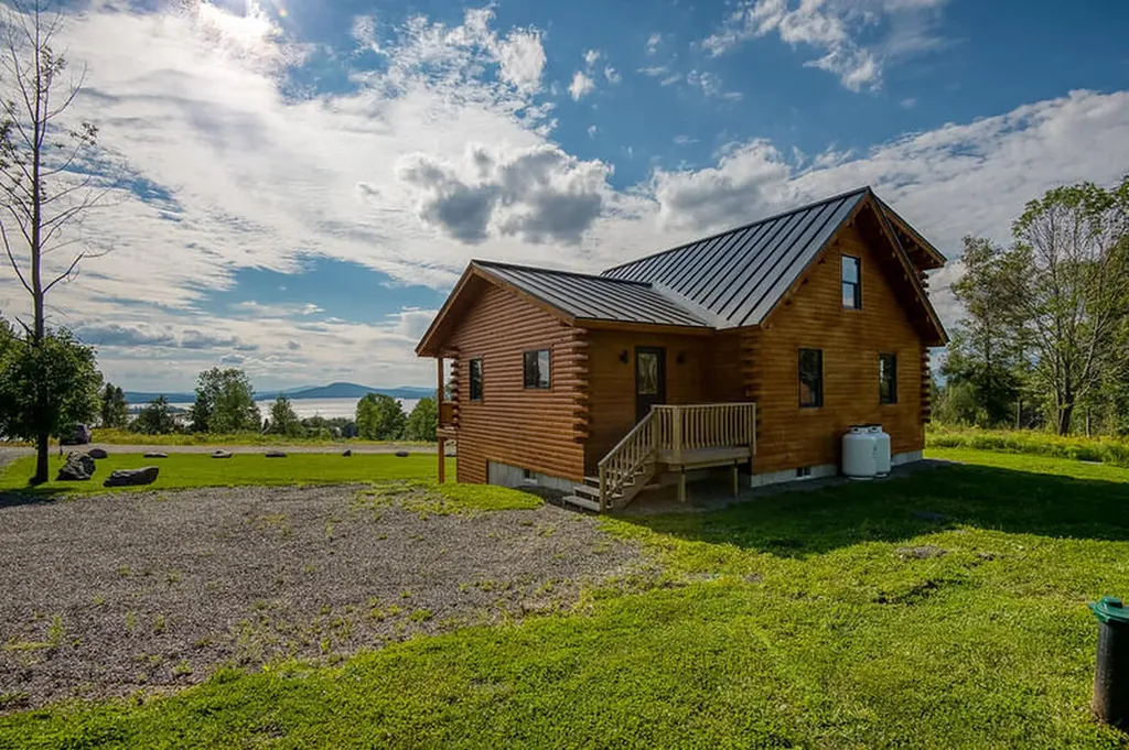 4 Eva D Lane Rangeley ME 04970