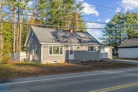 32 Grove Street Lewiston ME 04240