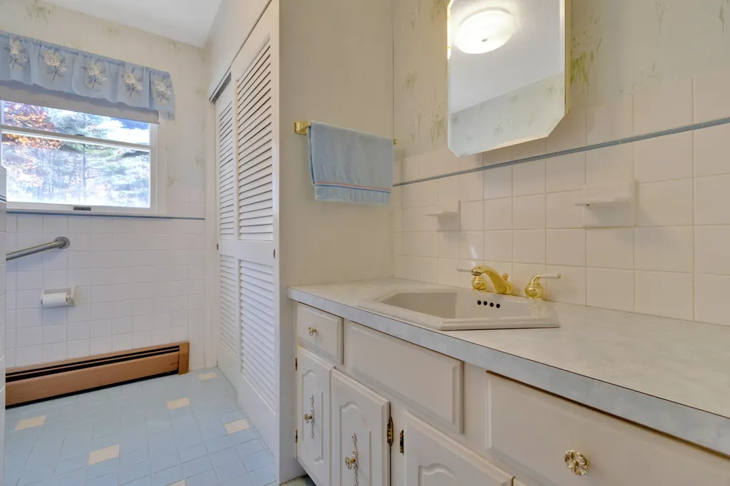 42 Waterhouse Road Gorham ME 04038