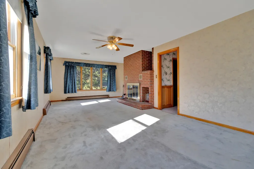 42 Waterhouse Road Gorham ME 04038