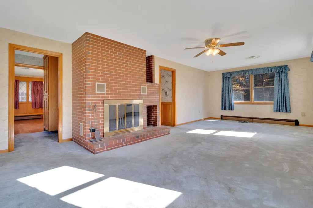 42 Waterhouse Road Gorham ME 04038