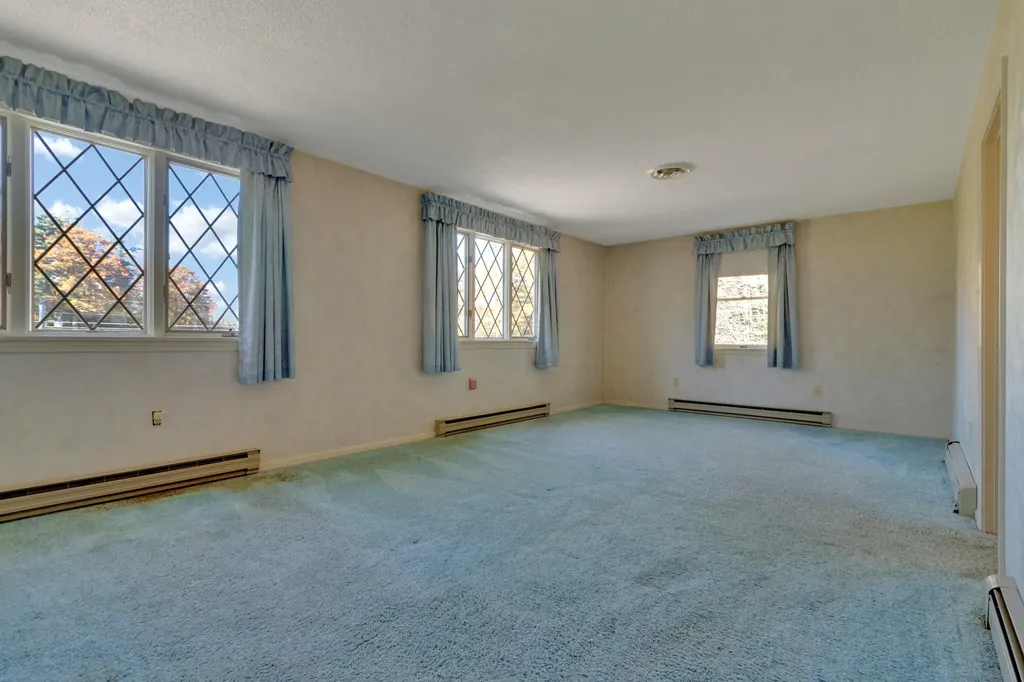 42 Waterhouse Road Gorham ME 04038