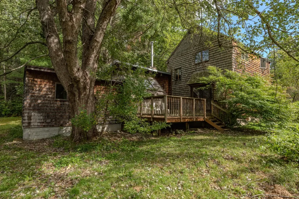 704 Belgrade Road Mount Vernon ME 04352