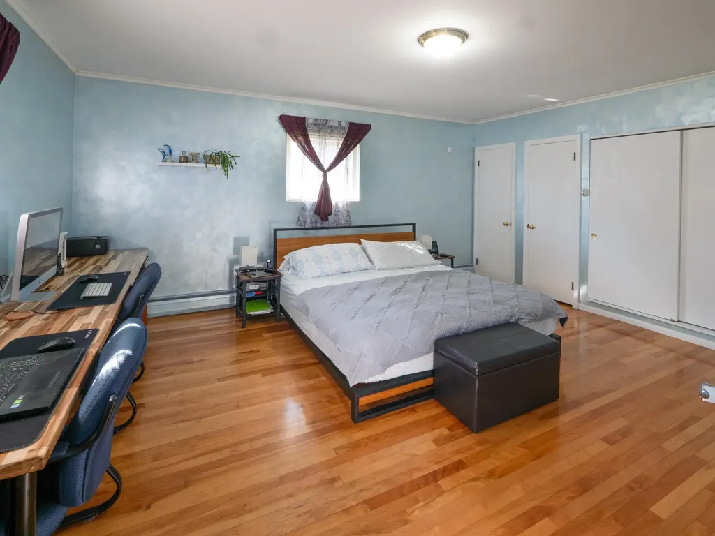 16 Fairmount Park E Bangor ME 04401