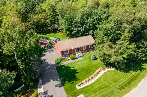 112 Treadwell Acres Hermon ME 04401