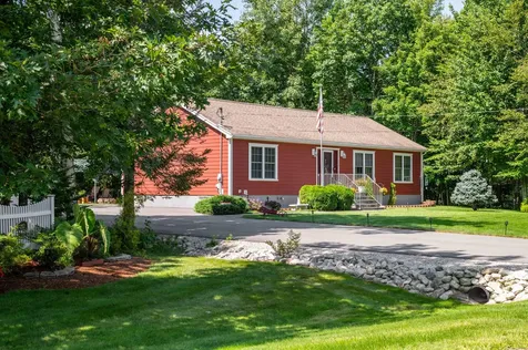 112 Treadwell Acres Hermon ME 04401