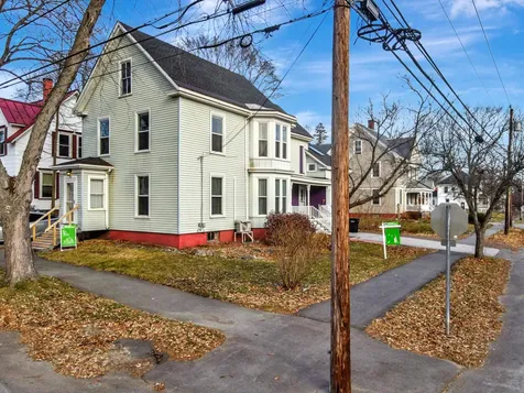 63 Leighton Street Bangor ME 04401