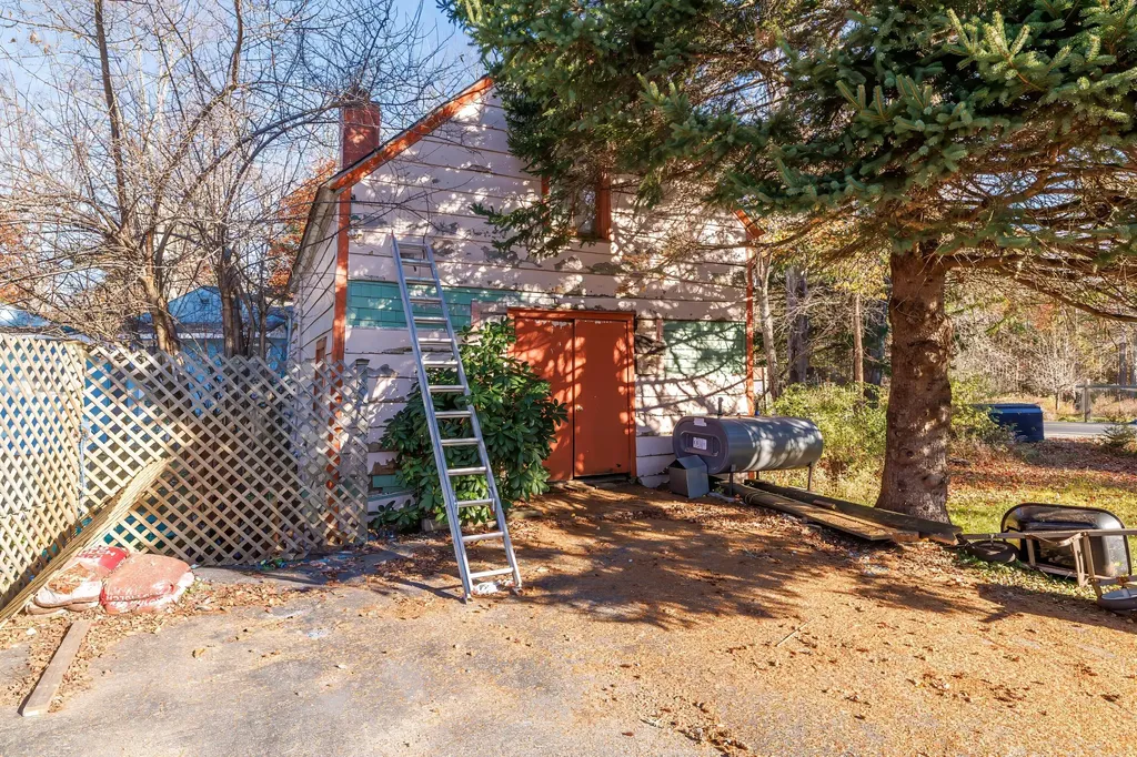 143 Bucksport Road Ellsworth ME 04605