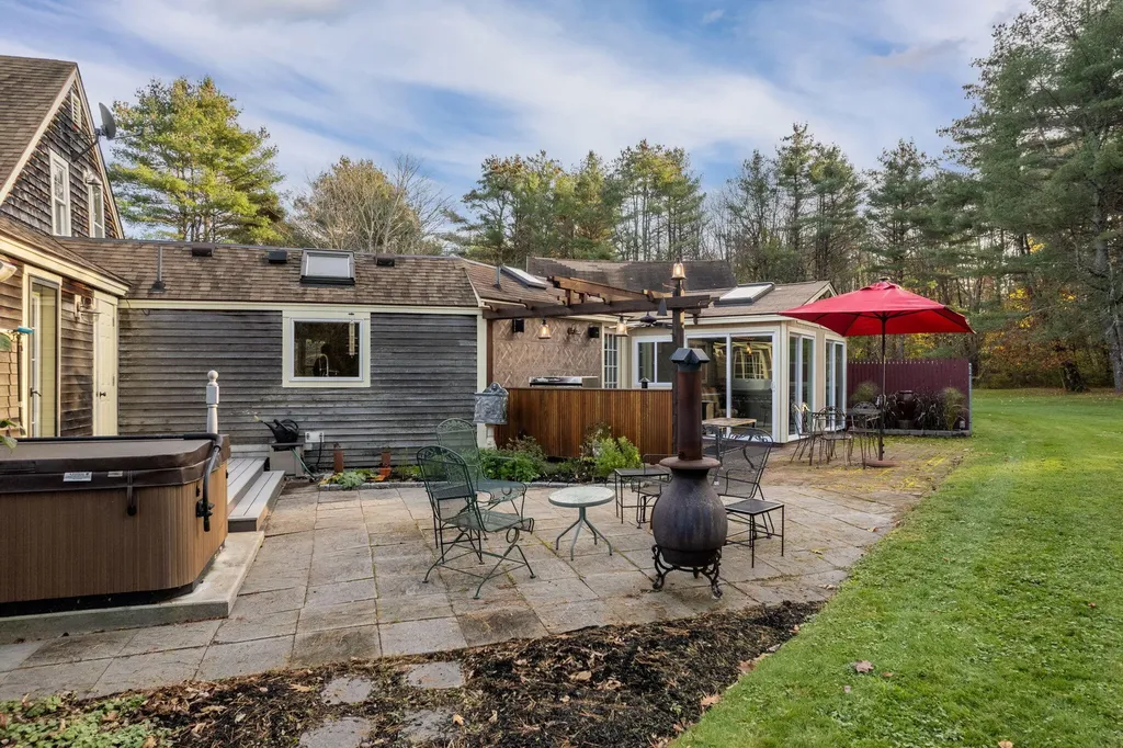 122 Broadturn Road Scarborough ME 04074
