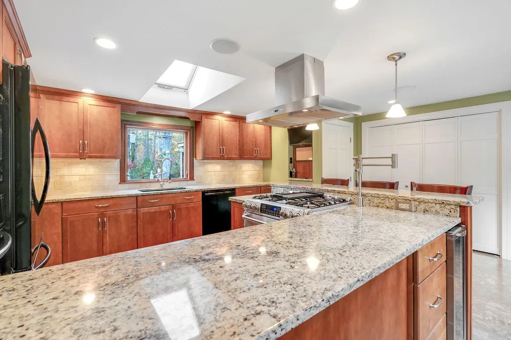 122 Broadturn Road Scarborough ME 04074