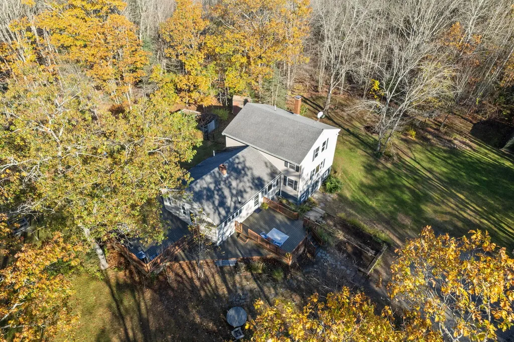 17 Middle Bay Road Brunswick ME 04011