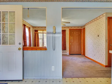 10 Mayland Street Oakland ME 04963