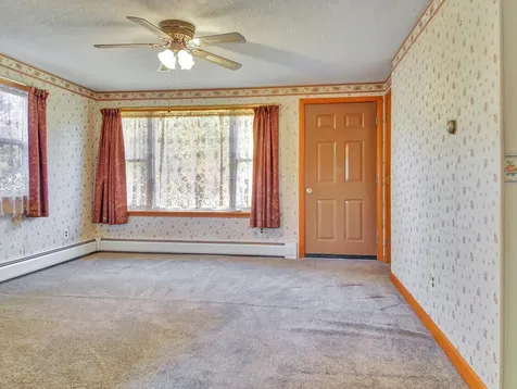 10 Mayland Street Oakland ME 04963
