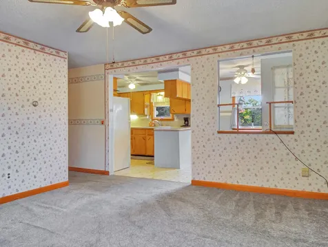 10 Mayland Street Oakland ME 04963