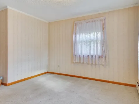 10 Mayland Street Oakland ME 04963