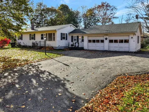10 Mayland Street Oakland ME 04963
