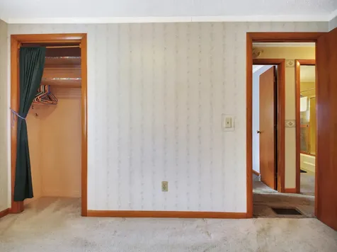10 Mayland Street Oakland ME 04963